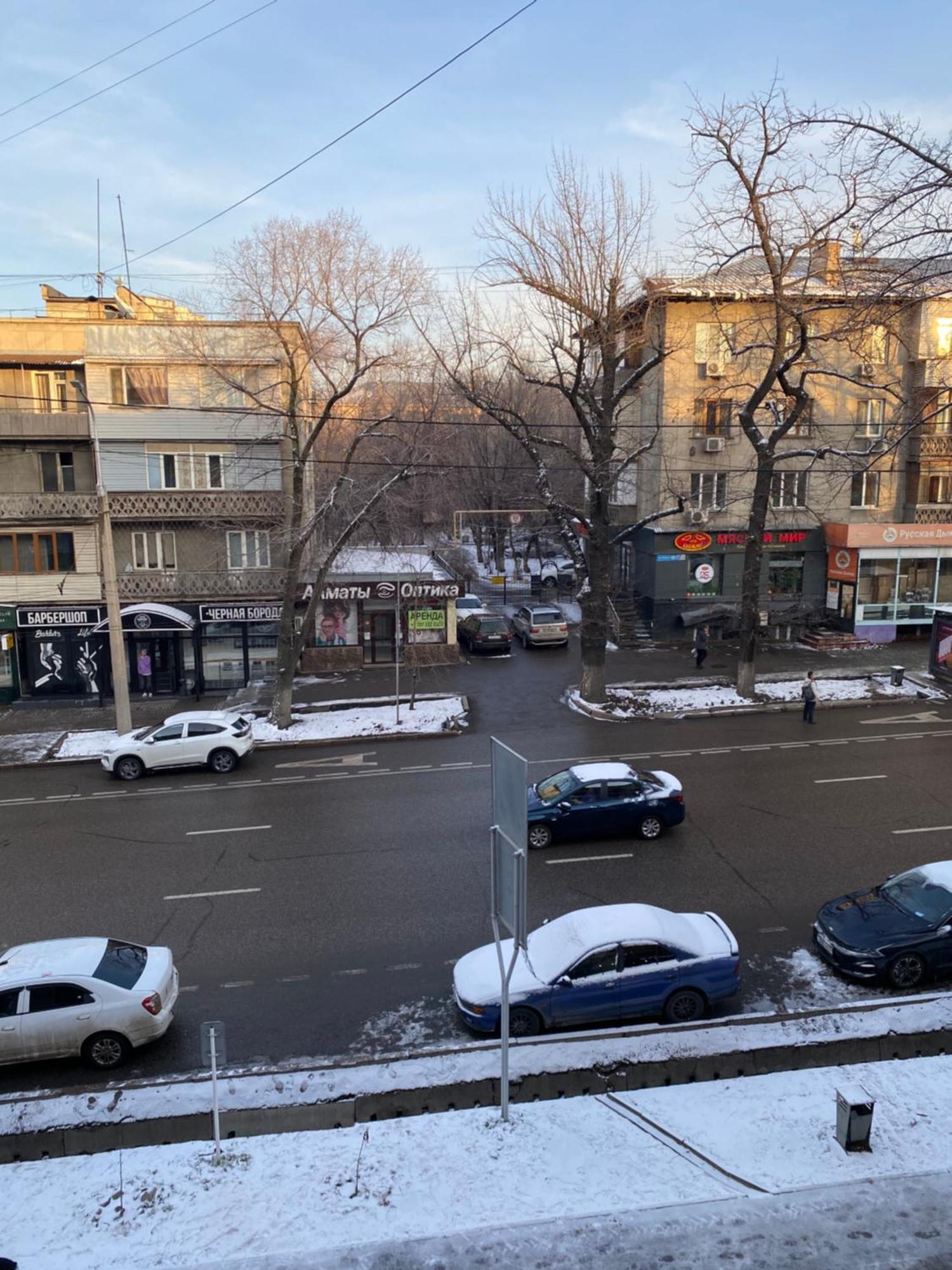 Прекрасная Квартира На Арбате В Алматы Exterior foto